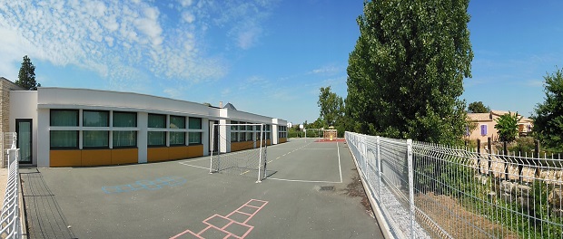 ECOLE PUBLIQUE GEORGES BRASSENS - NALLIERS ECOLE PUBLIQUE GEORGES BRASSENS - NALLIERS